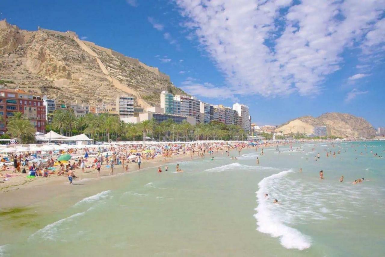 Atico Con Terraza En El Centro De Alicante公寓 外观 照片